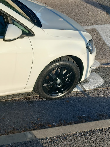 Detalj kotača nakon rada u servisu